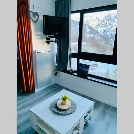 Studio 1600 Pied Des Pistes Avec Magnifique Vue Puy-Saint-Vincent Exterior photo