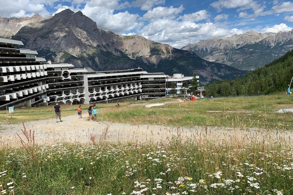 1600 Pied Des Pistes Avec Magnifique Vue *